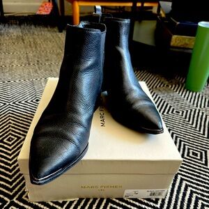 Marc Fisher Yale Chelsea boots